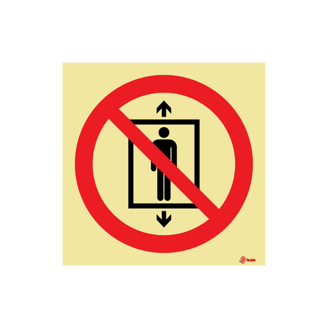 Sinalética Proibida a Entrada no Monta Cargas – PR0231
